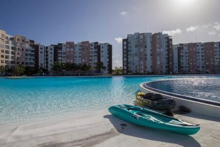 Departamento En Cancun Con 7 Albercas Tipo Playa Y Laguna ภายนอก รูปภาพ