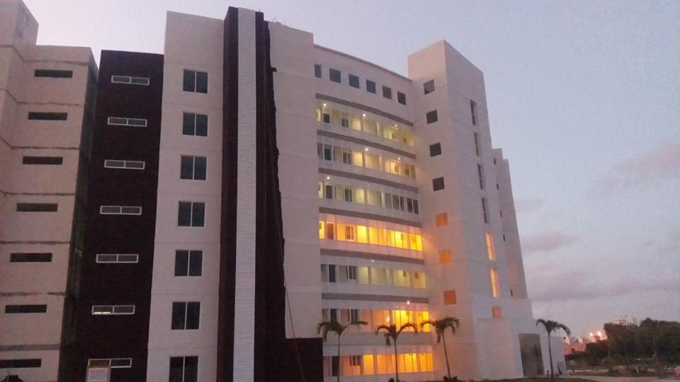 Departamento En Cancun Con 7 Albercas Tipo Playa Y Laguna ภายนอก รูปภาพ